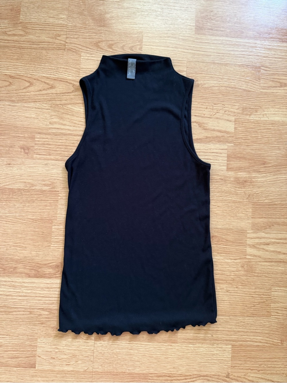Sweaty Betty Mock Neck Ribbed Tank Top Black Lettuce Edge Size Small EUC